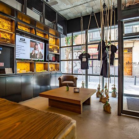 The Central House Barcelona Gracia Exterior photo