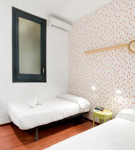 The Central House Barcelona Gracia Room photo